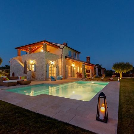Villa Rajski Dvori Sveti Lovreč Pazenatički Esterno foto