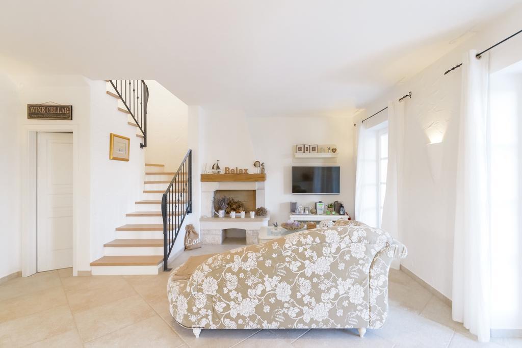 Villa Rajski Dvori Sveti Lovreč Pazenatički Esterno foto