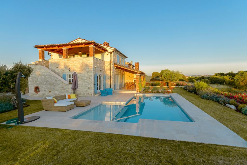 Villa Rajski Dvori Sveti Lovreč Pazenatički Esterno foto