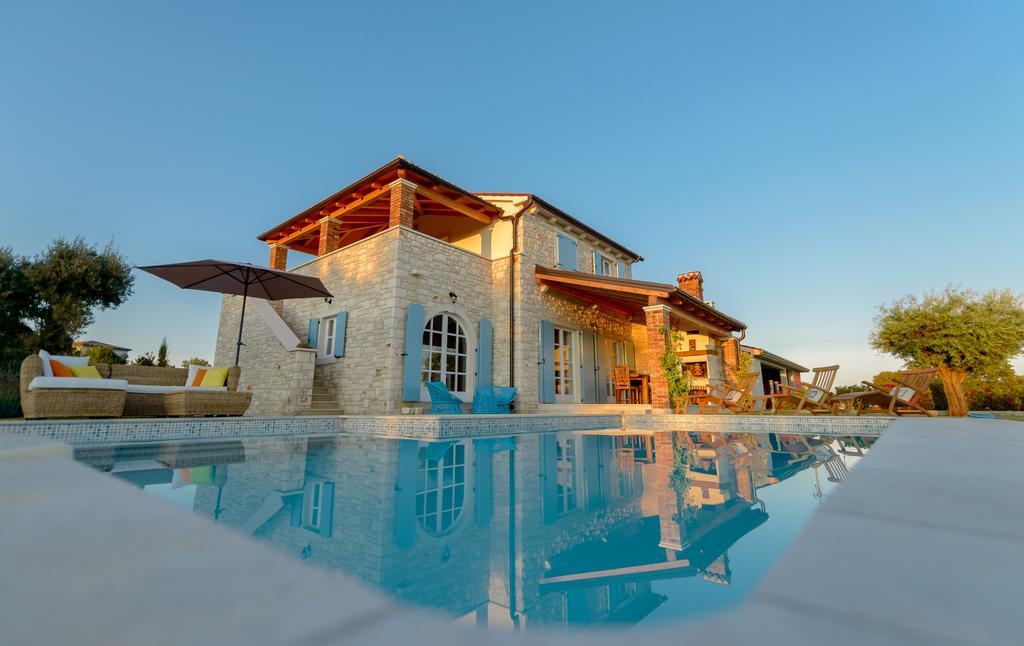 Villa Rajski Dvori Sveti Lovreč Pazenatički Esterno foto